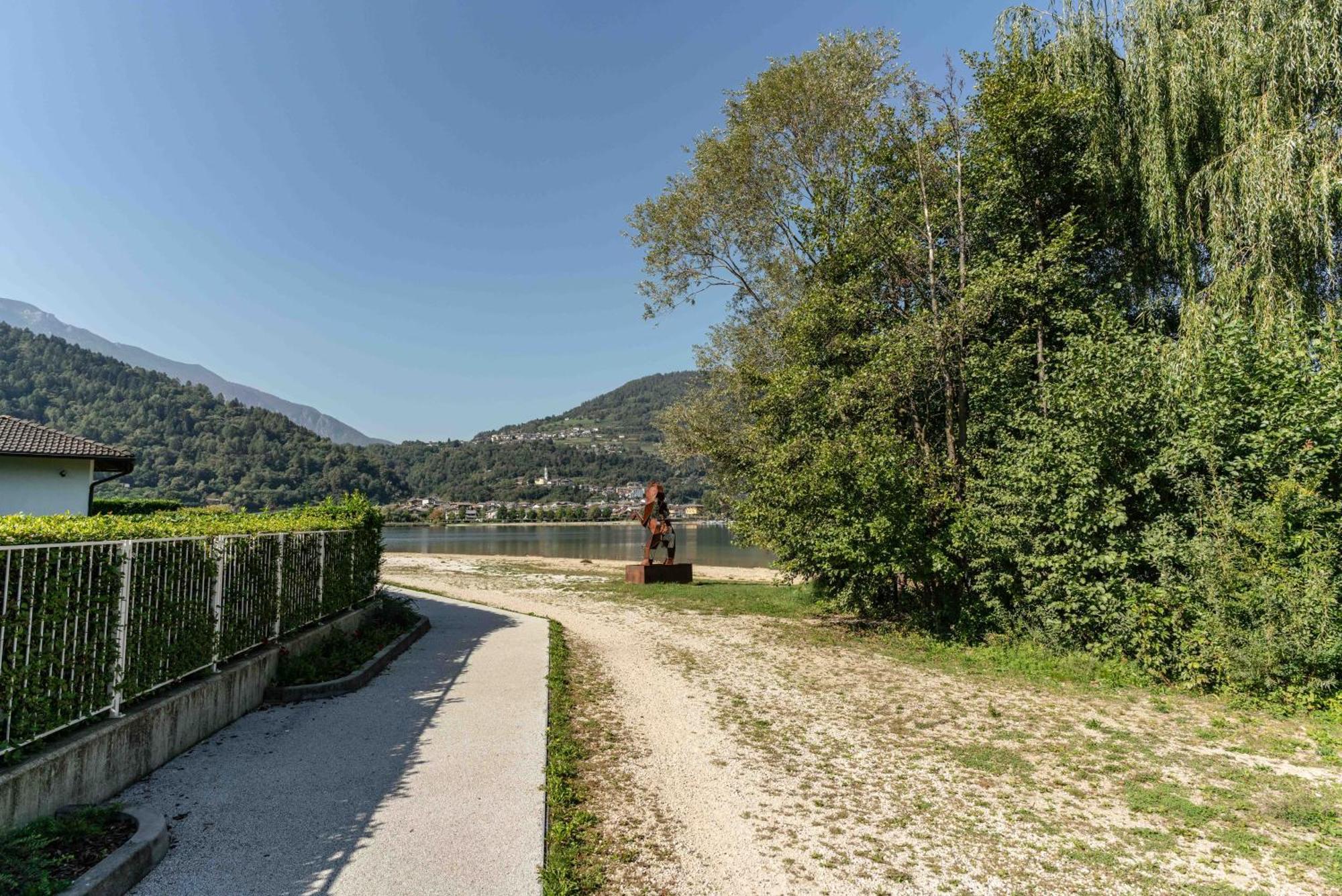 La Gemma Sul Lago Calceranica al Lago Exterior photo